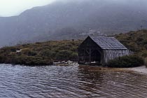 H�tte am Ufer des Lake Dove