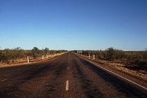 Stuart Highway, immer gerade aus