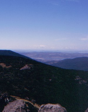 Blick nach Osten mit Lake Jinderbyne